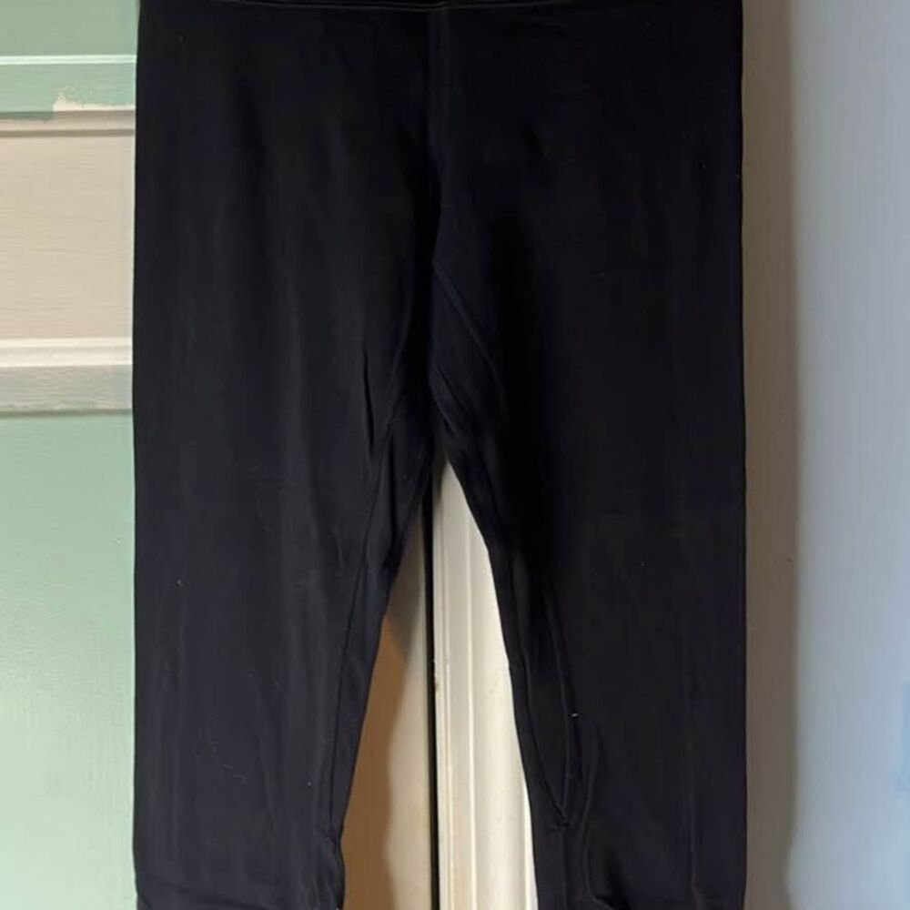 Lululemon Align cropped leggings black (see description)